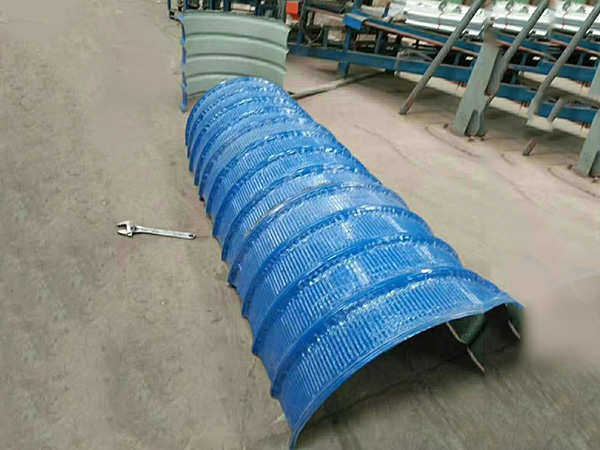 840�͹������